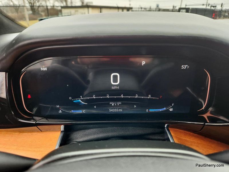 2022 Jeep Grand Wagoneer Series III