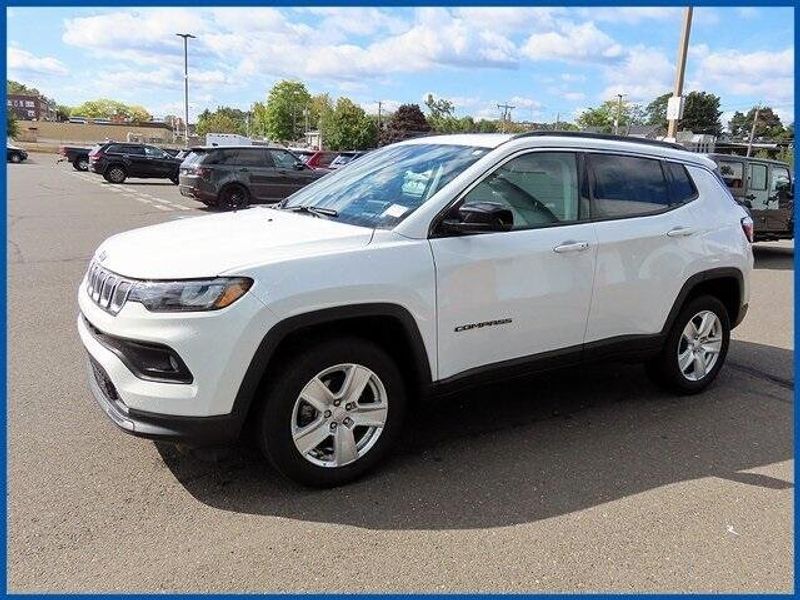 2022 Jeep Compass LatitudeImage 1