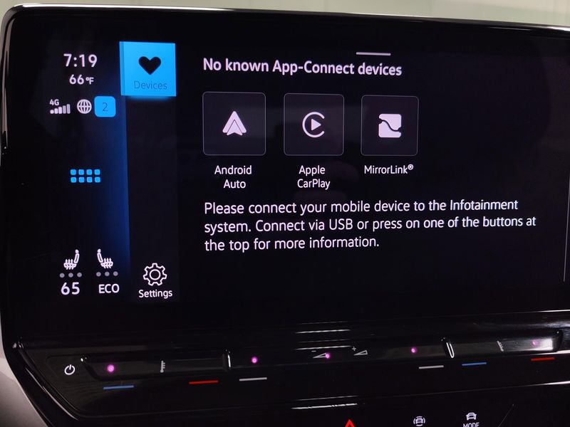 Used 2023 Volkswagen ID.4 Pro S 82kW Long Range w/Glass RoofImage 23