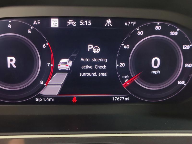 Used 2024 Volkswagen Tiguan AWD SEL R-Line w/Sunroof/NavImage 13