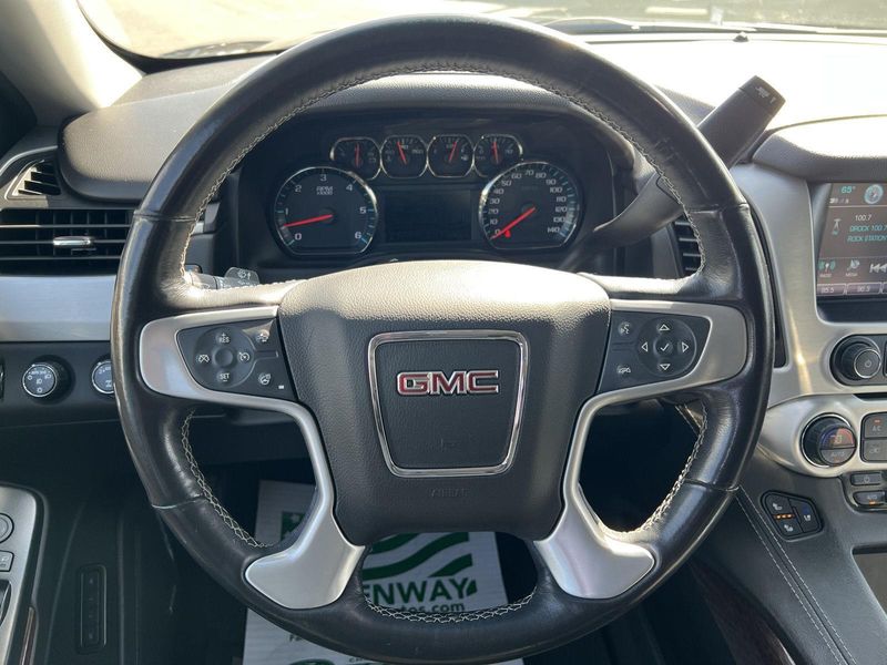 2020 Gmc Yukon SLT photo 22