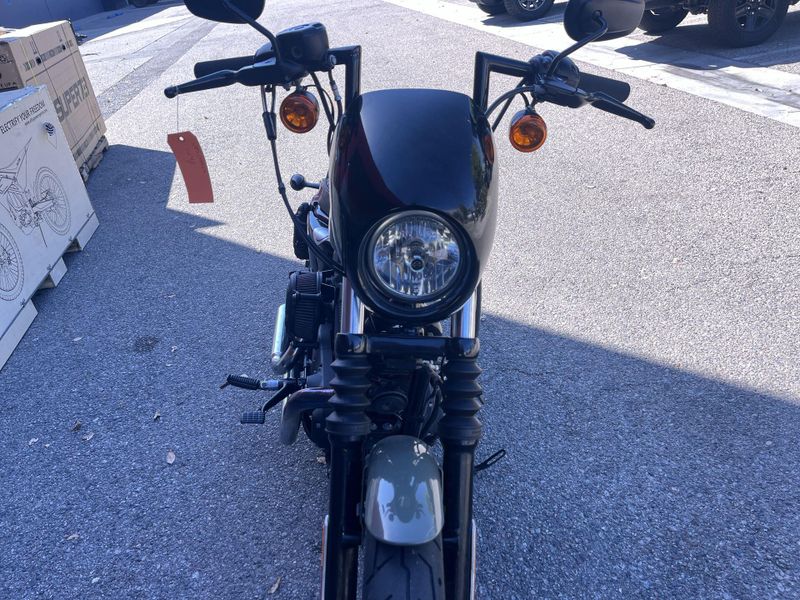 Used 2021 Harley-Davidson SPORTSTER IRON 883 Image 19