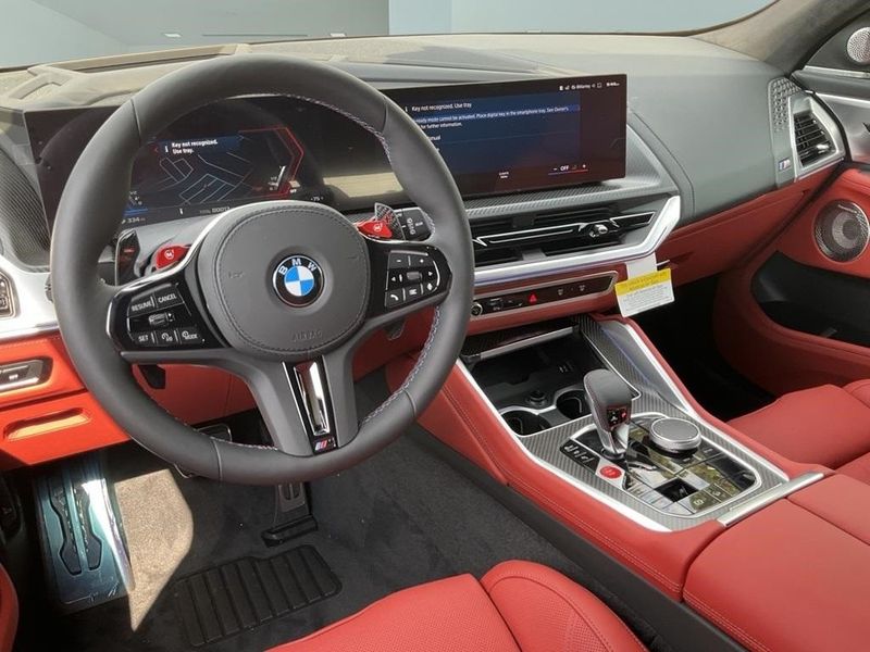 2024 BMW XM BaseImage 27