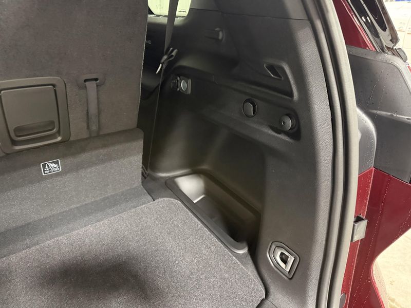 New 2025 Jeep Grand Cherokee L Altitude 4x4Image 7