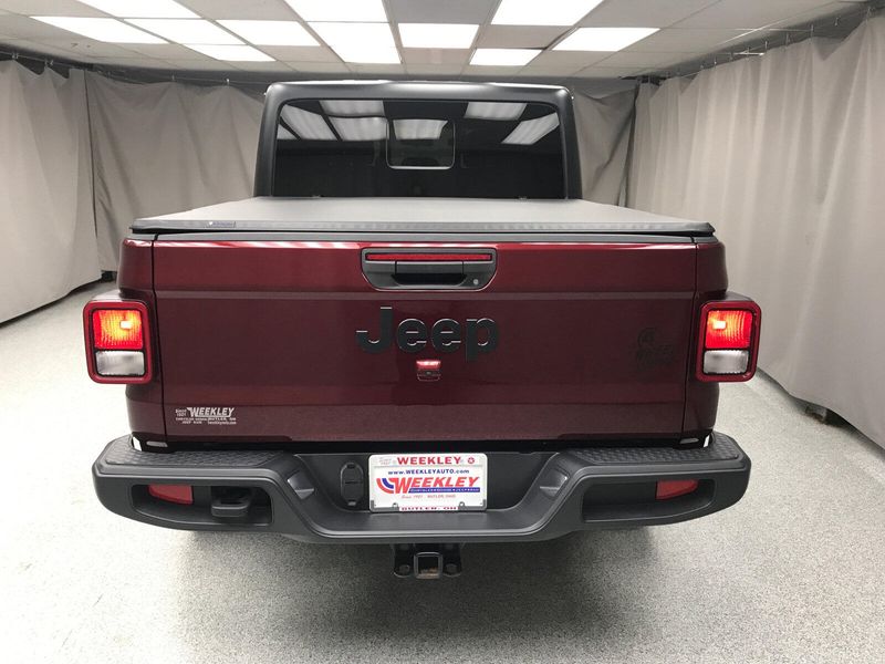 2022 Jeep Gladiator Willys photo 16