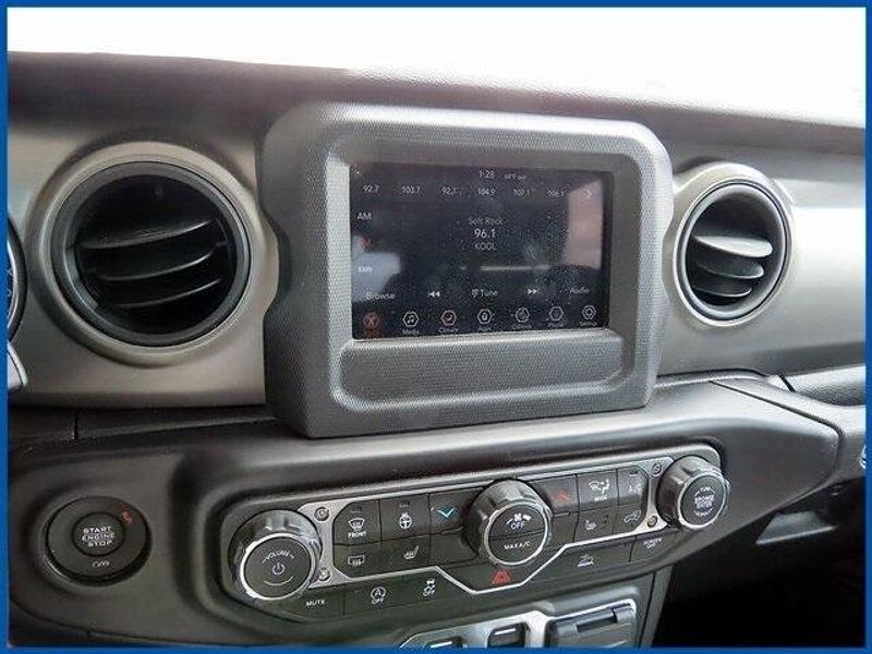 2022 Jeep Wrangler Sport SImage 14