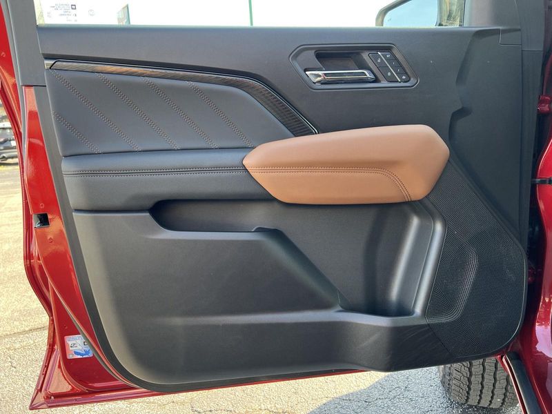 2024 Gmc Canyon AT4 photo 14