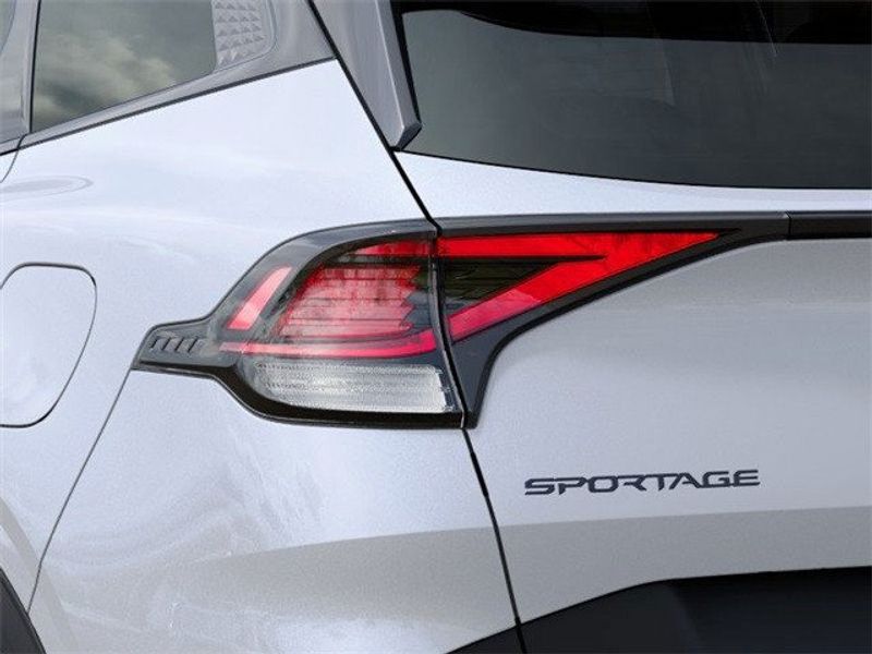 2025 Kia Sportage X-LineImage 11