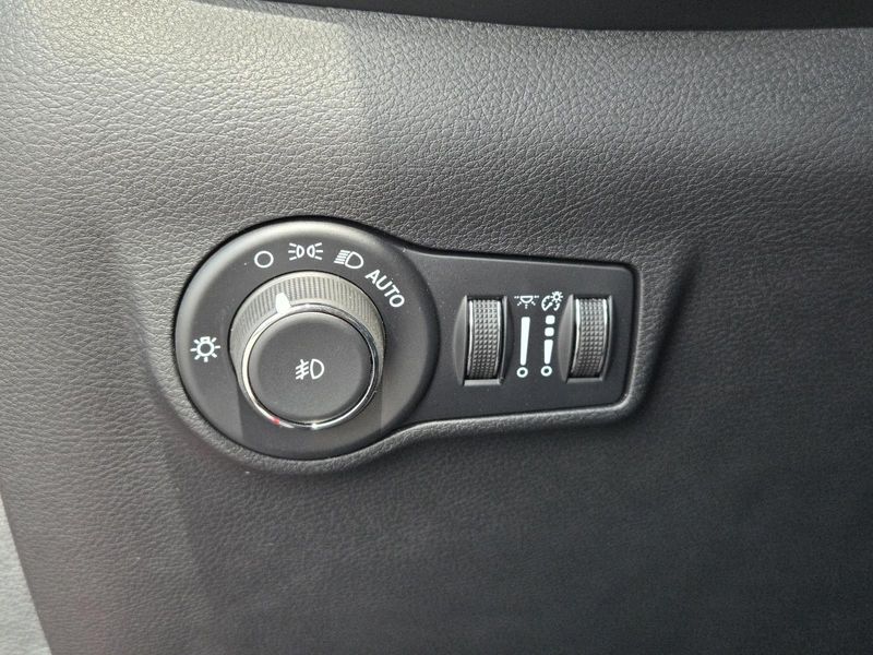 New 2026 Jeep Compass Latitude Altitude 4x4