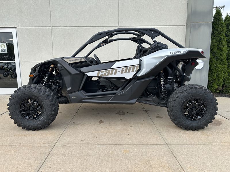 2024 Can-Am MAVERICK X3 RS TURBO RRImage 2