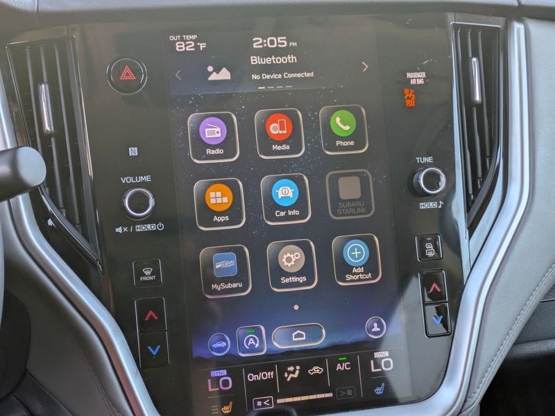 2020 Subaru Outback Premium photo 21