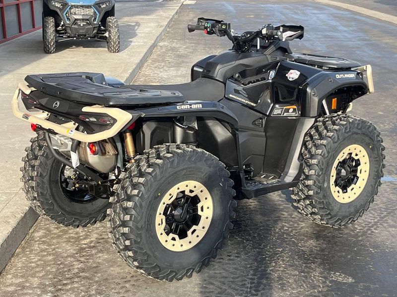 New 2026 Can-Am OUTLANDER BACKCOUNTRY 1000R 