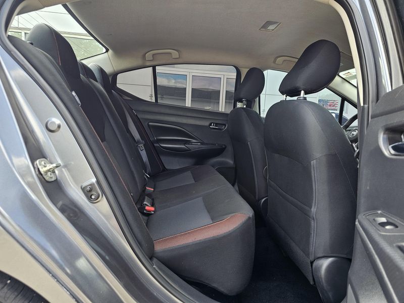 2020 Nissan Versa SRImage 11