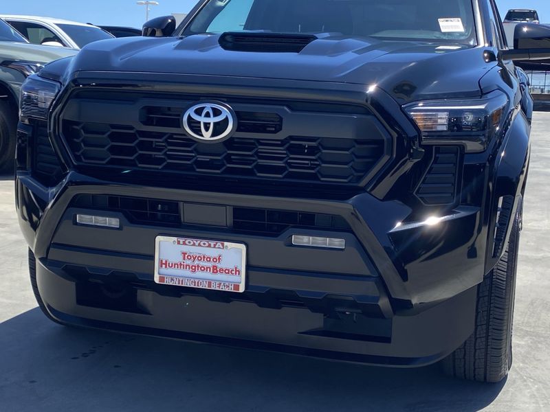 Used 2025 Toyota Tacoma TRD SportImage 7