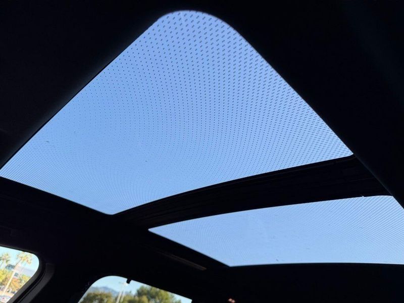 New 2026 BMW X5 M60iImage 22