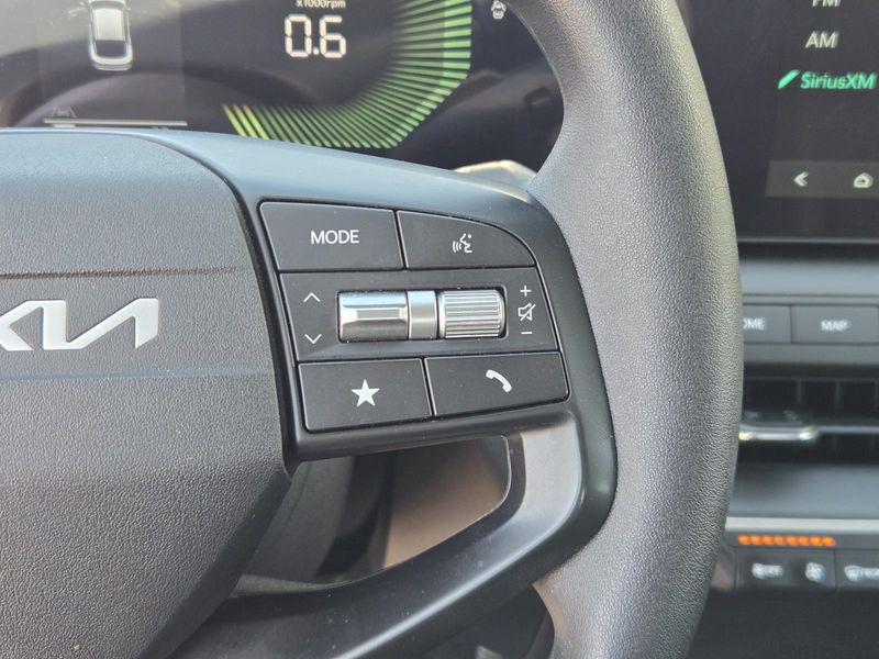 Used 2025 Kia K4 LXS FWD