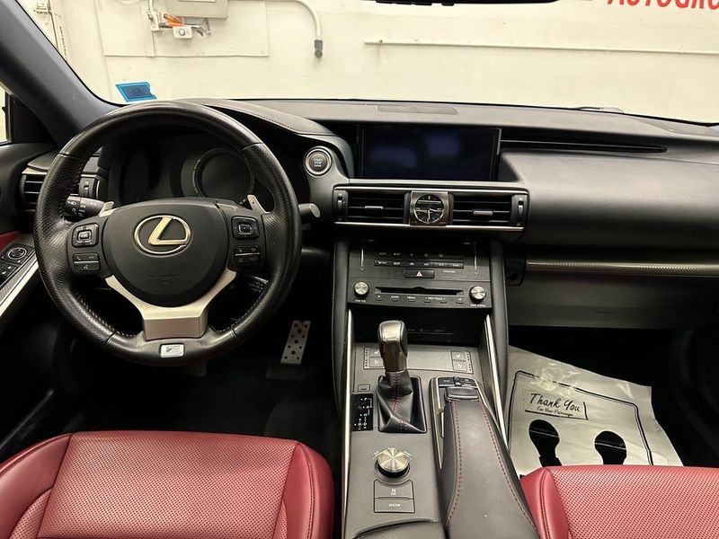 2018 Lexus IS 300 300Image 30