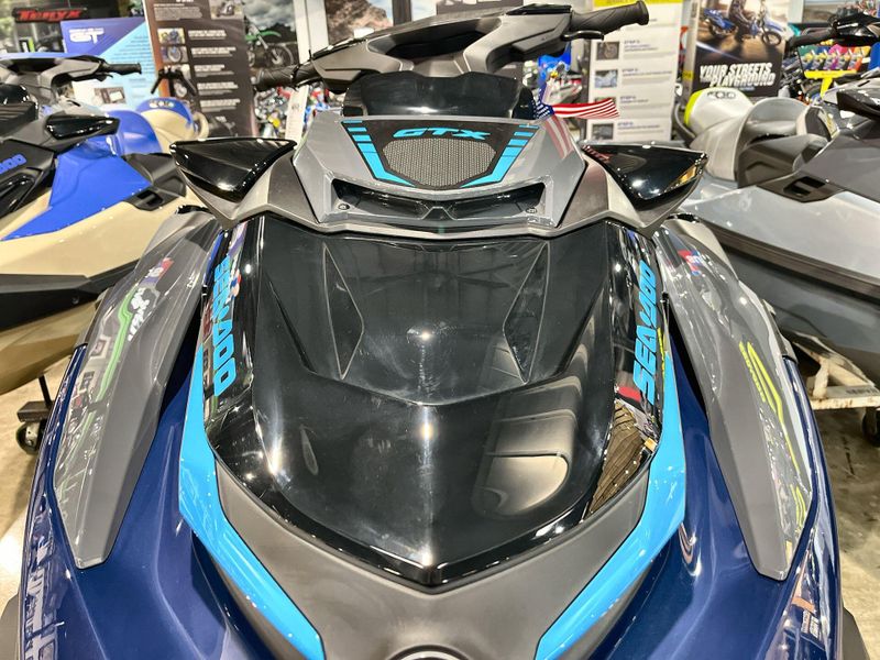 New 2025 Sea-Doo GTX 230 (SOUND SYSTEM) Image 24