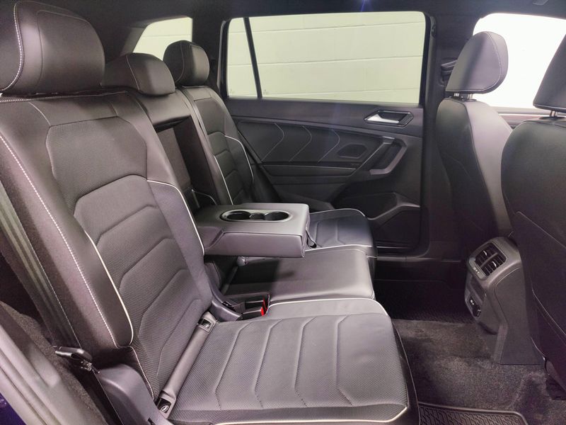 Used 2024 Volkswagen Tiguan AWD SEL R-Line w/Sunroof/NavImage 19