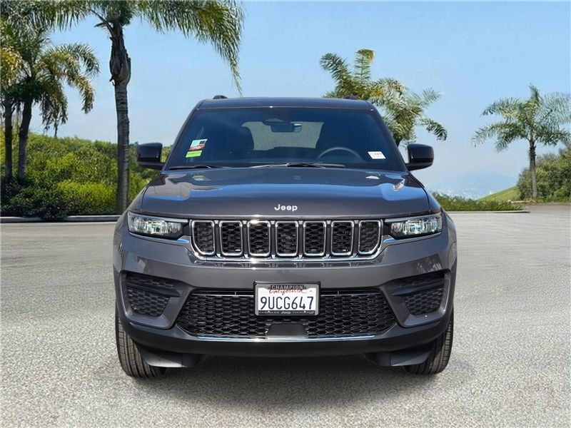 Used 2025 Jeep Grand Cherokee Laredo X 4x2