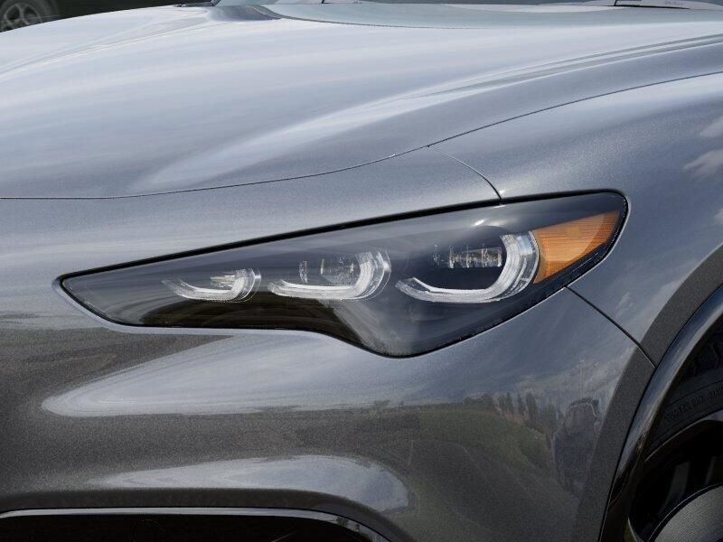 New 2025 Alfa Romeo Stelvio AwdImage 32
