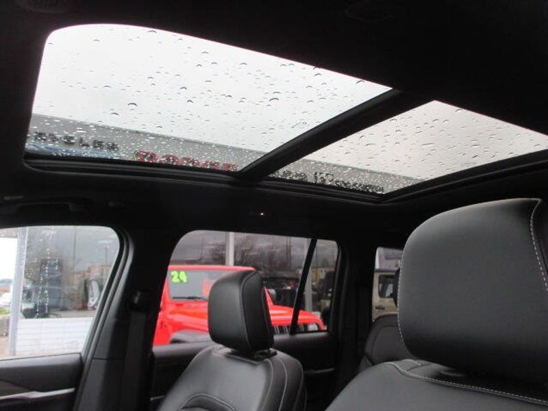 New 2026 Jeep Grand Cherokee Limited 4x4Image 18