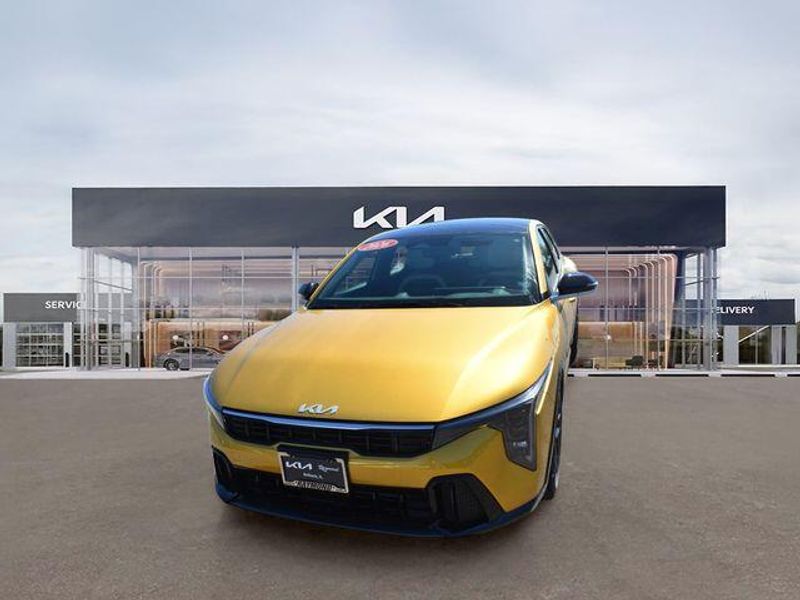 New 2026 Kia K4 GT-LineImage 8