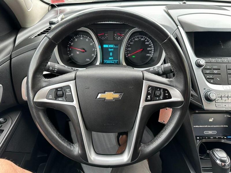 2016 Chevrolet Equinox LTImage 2