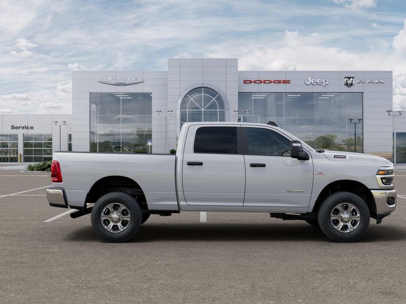 New 2025 RAM 2500 Big Horn Crew Cab 4x4 6'4' Box