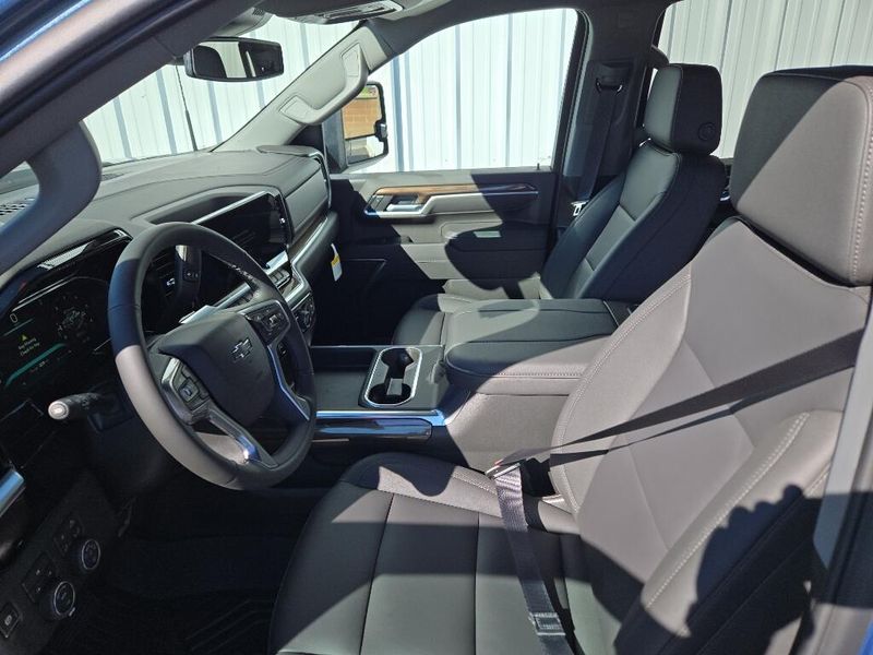 2026 Chevrolet Silverado LT photo 6