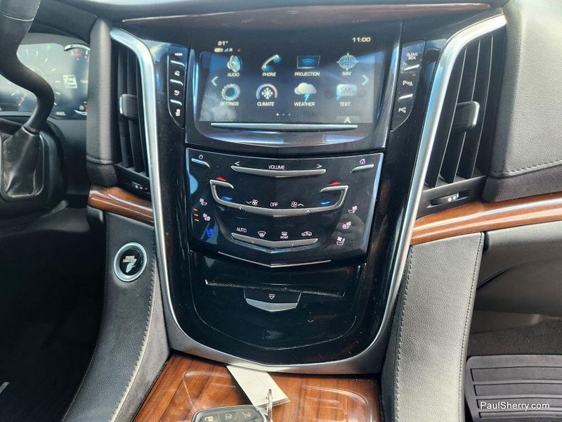 2019 Cadillac Escalade ESV Image 37