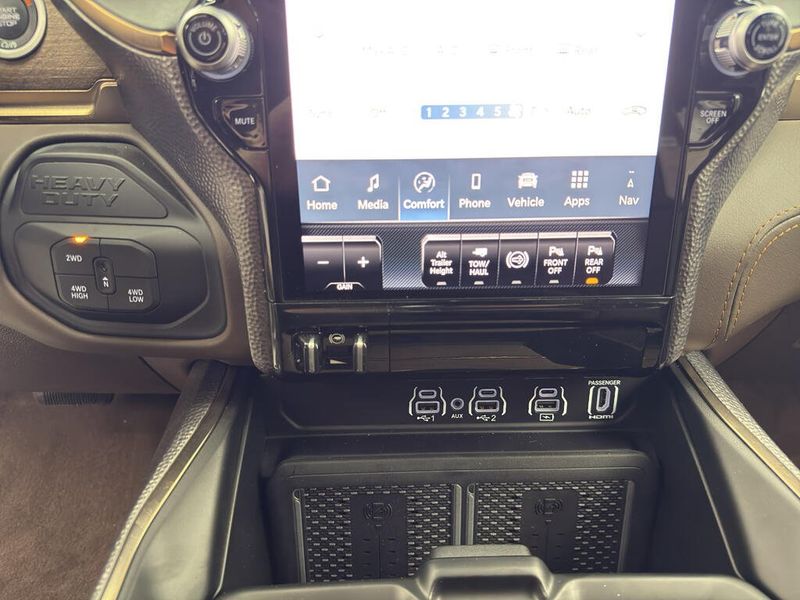 New 2025 RAM 3500 Limited Longhorn Crew Cab 4x4 8