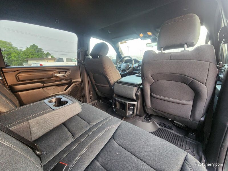 New 2026 RAM 1500 Warlock Crew Cab 4x4 5'7' Box