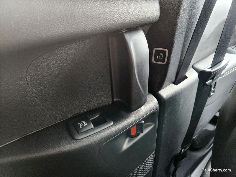 New 2026 Chrysler Voyager Lx