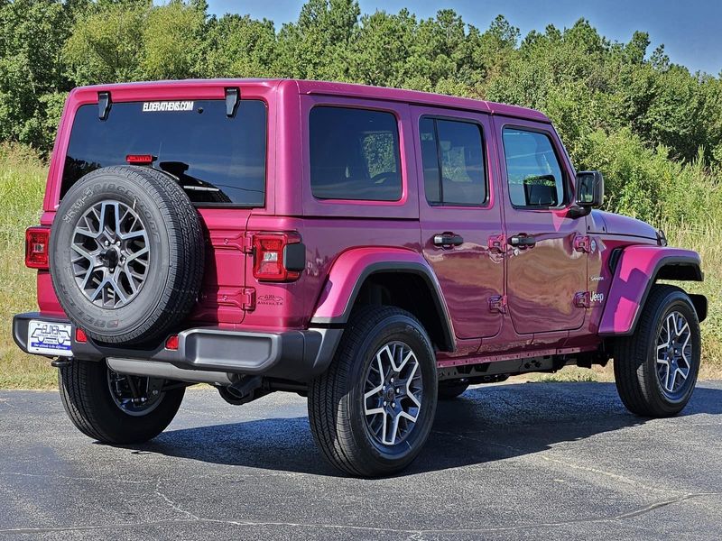 2024 Jeep Wrangler 4-door SaharaImage 4