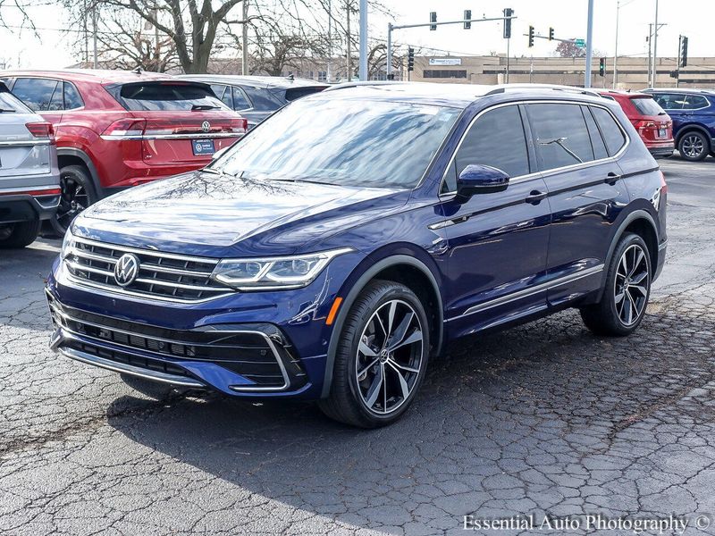2022 Volkswagen Tiguan SEL Premium R-Line photo 3