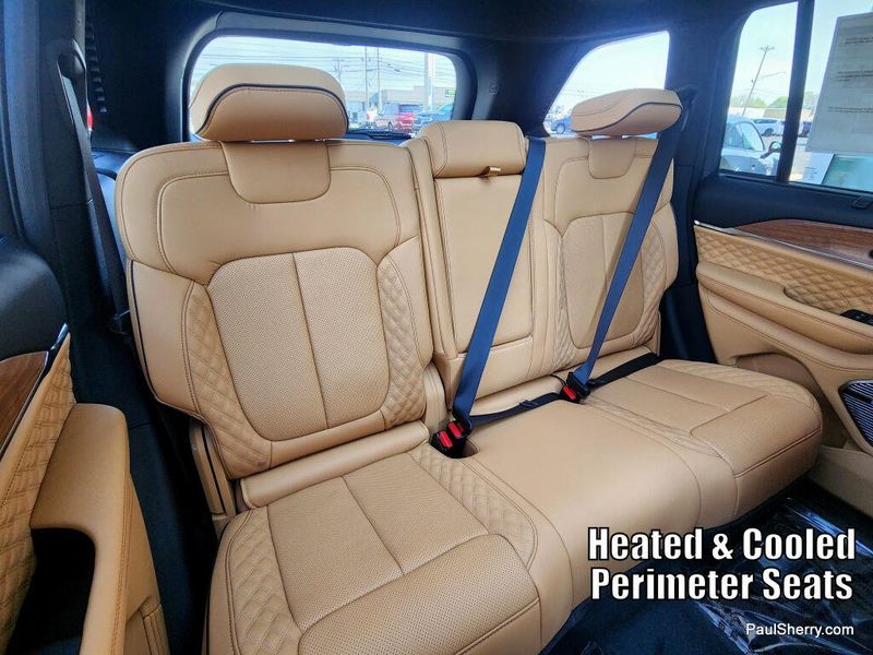 New 2026 Jeep Grand Cherokee Summit 4x4