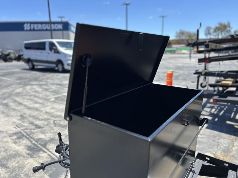 New 2025 Zieman F-816 WIDE BODY Image 8