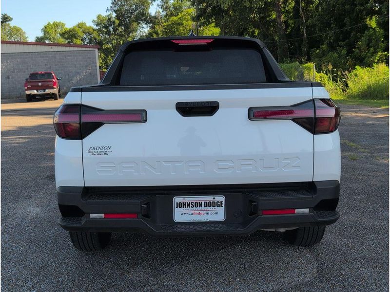 Used 2025 Hyundai Santa Cruz SELImage 4