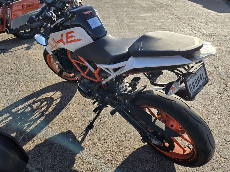 USED 2019 KTM DUKE 390 Image 6