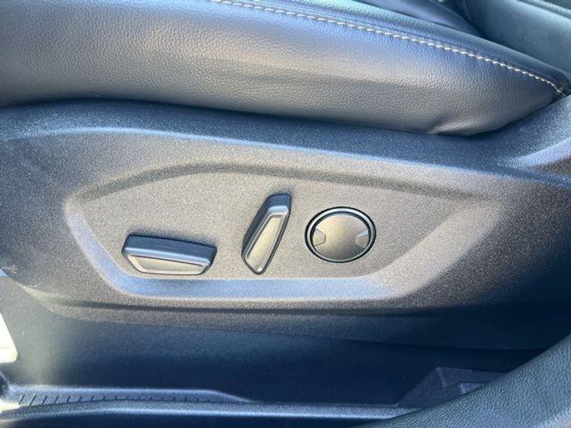 2024 Ford Edge SELImage 12