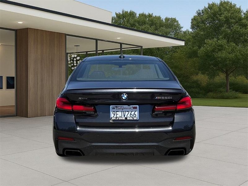Used 2023 BMW 5 Series M550i xDriveImage 7