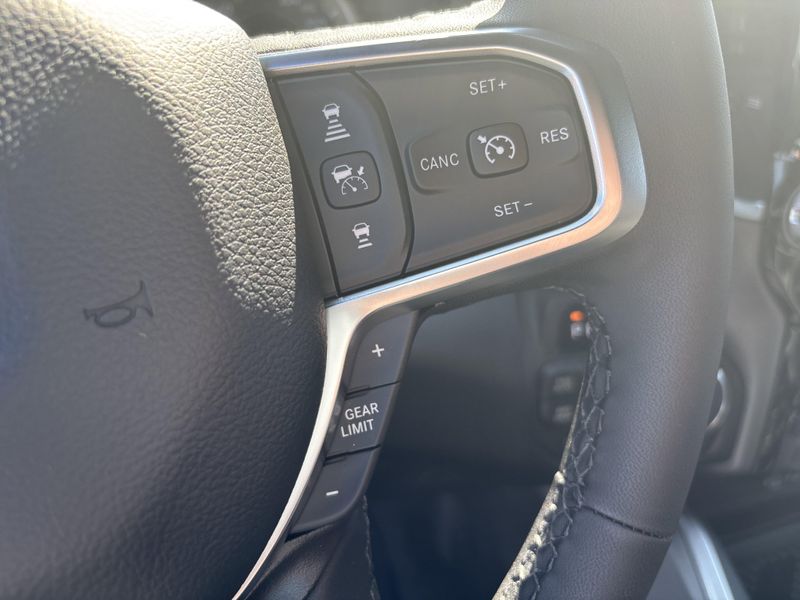 New 2025 RAM 1500 Big Horn Crew Cab 4x4 5