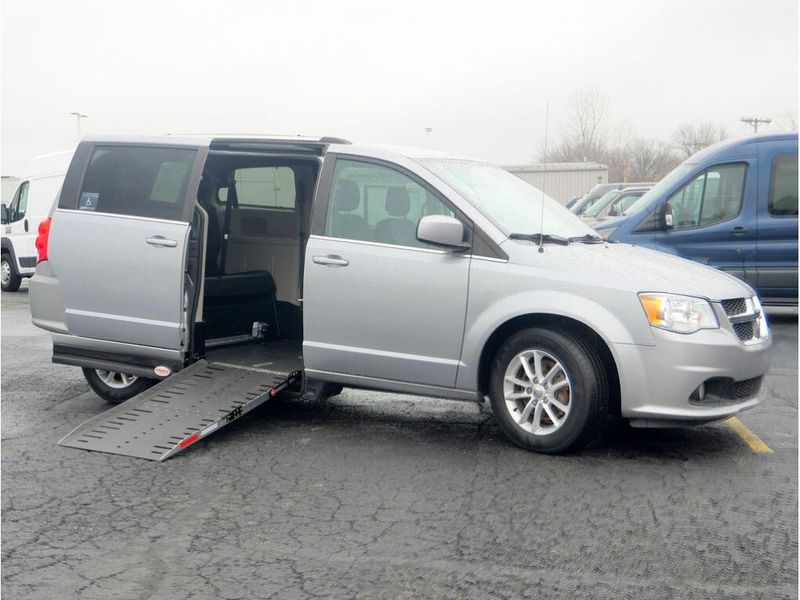 2019 Dodge Grand Caravan SXTImage 5