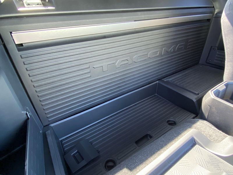 2025 Toyota Tacoma SRImage 12