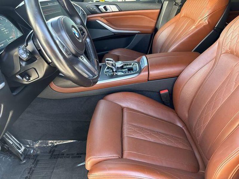 Used 2022 BMW X7 M50iImage 19