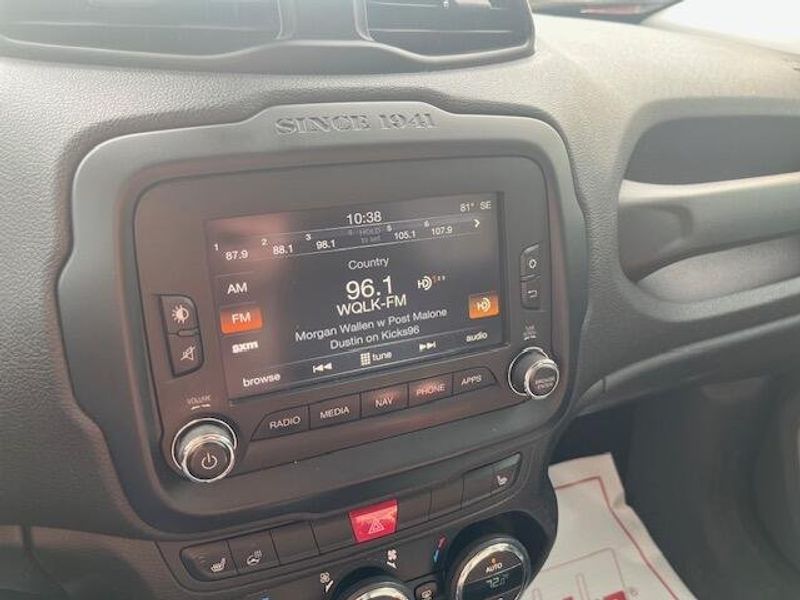 Used 2016 Jeep Renegade Image 15