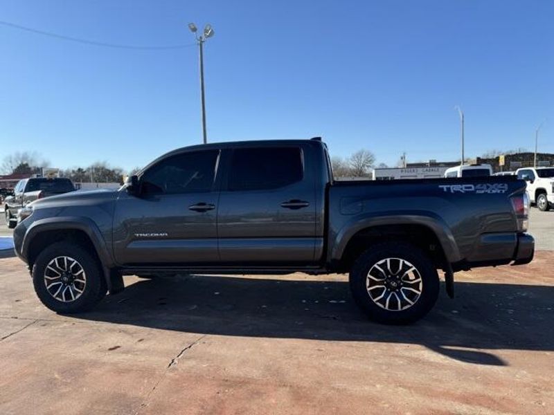 2022 Toyota Tacoma TRD SportImage 9