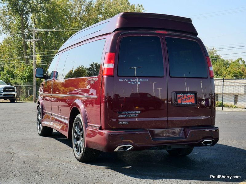 2024 Chevrolet Express Cargo 2500 photo 12