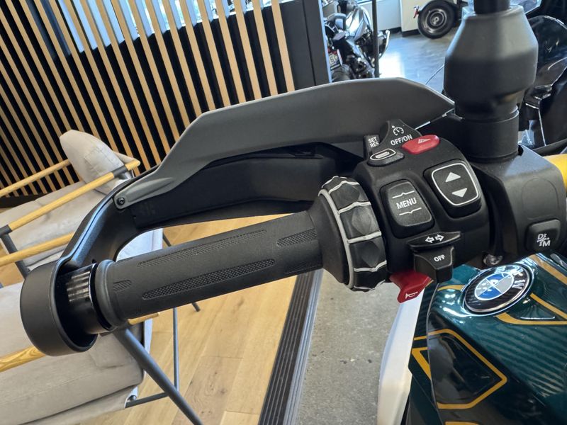 2025 BMW R 1300 GS - AURELIUS GREEN METALLIC 